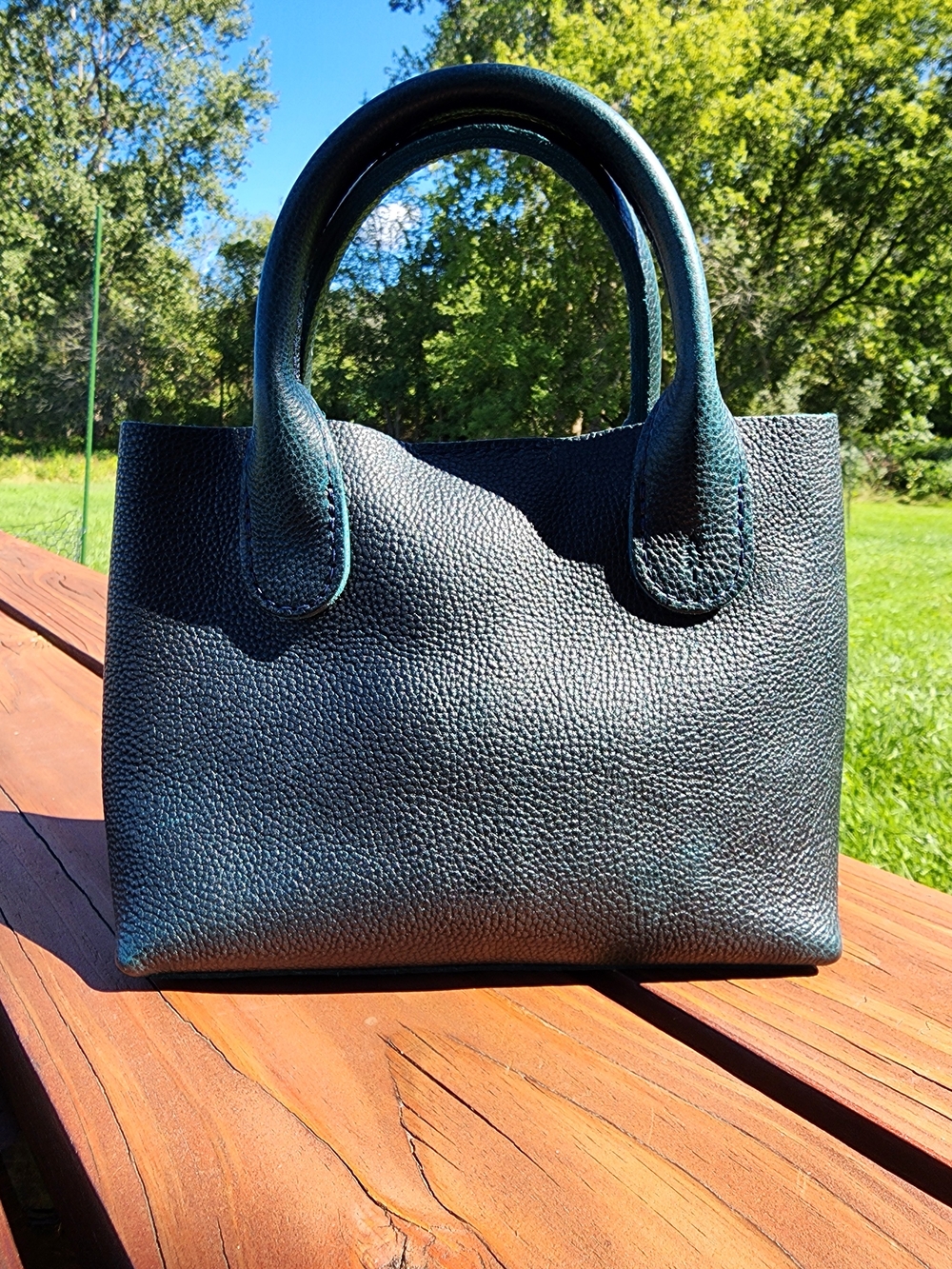 Boreal Raindrop Crossbody Bag - Picture 2 of 11